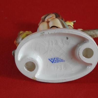 Beautiful Hummel Figurine Just Resting