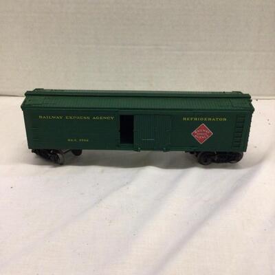 1225 (1982) Vintage Rolling Stock Reefer Car Model: 6-5709