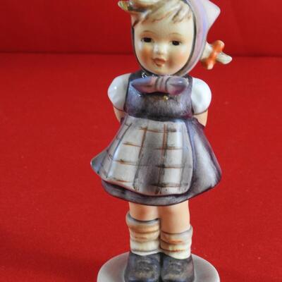 Lovely Hummel Girl Figurine