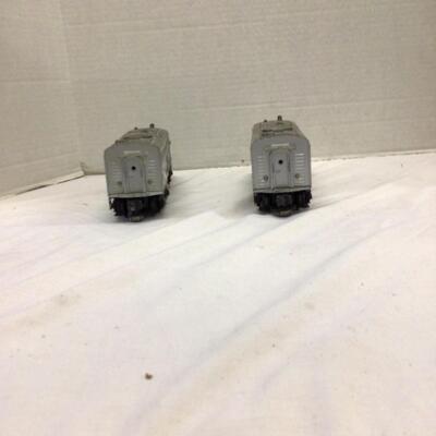 1226 Pair of Vintage Lionel Model: 2023 Locomotives
