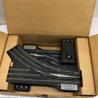 1228 Pair of Vintage Lionel No. 22 Remote Control â€œ0â€:Gauge Switches