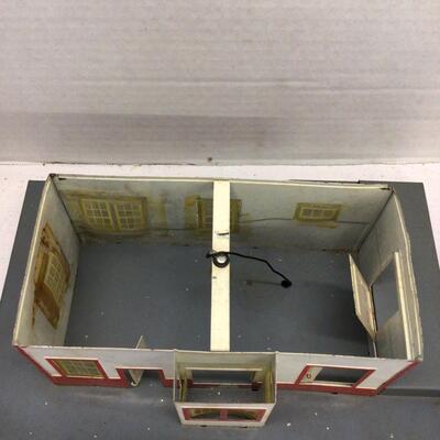 1229 Vintage American Flyer Passenger & Freight Station