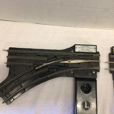 1230 Pair of Vintage Lionel No. 22 Remote Control â€œ0â€:Gauge Switches. In original box