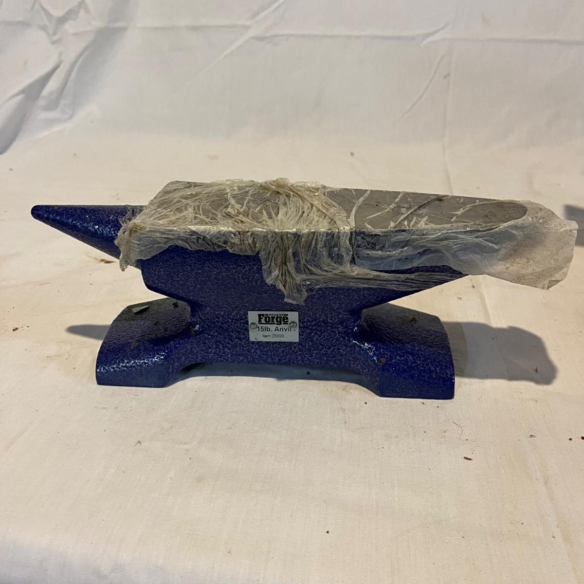 Central 15 LB. Anvil (BMG)
