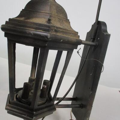 Electric Outdoor Lights