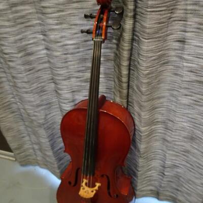 LOT 136. STRING WORKS CELLO