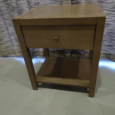 LOT 141. SIDE TABLE WITH DRAWER