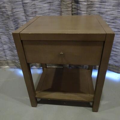 LOT 141. SIDE TABLE WITH DRAWER