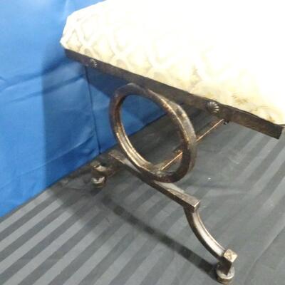 LOT 149. BENCH