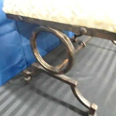 LOT 149. BENCH