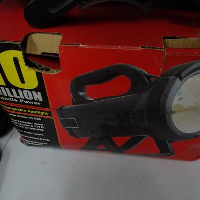 LOT 160. THOR X  LIGHT (NO CHARGING CORD), EMERGENCY CAR KIT