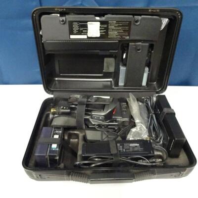 LOT 169. PANASONIC CAMCORDER AND CASE