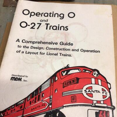 1284 Large Vintage LOT of Lionel Toy Train Railroad Track, Etc