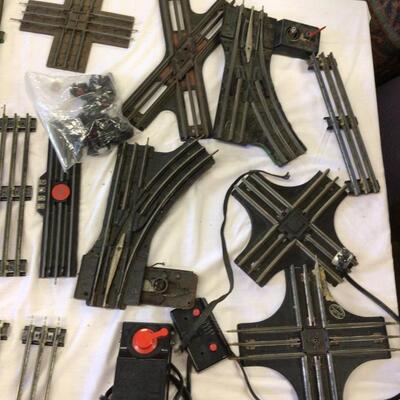 1284 Large Vintage LOT of Lionel Toy Train Railroad Track, Etc