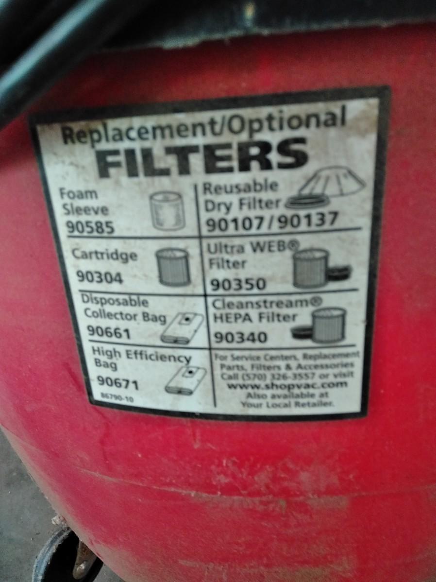 LOT 382 8 GALLON QUIET SERIES SHOPVAC WET / DRY