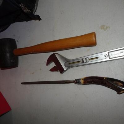 LOT 197. COOLER AND MISC TOOLS