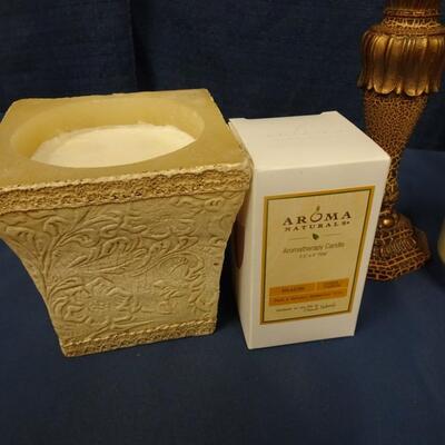 LOT 235 SCENT DIFFUSER AND CANDLES