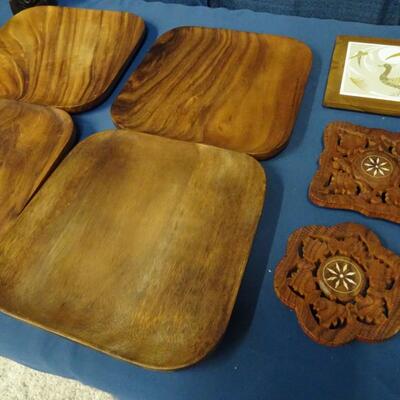 LOT 237. WOOD PLATES AND DECOR