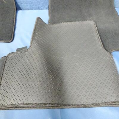 LOT 240. INFINITI FLOOR MATS