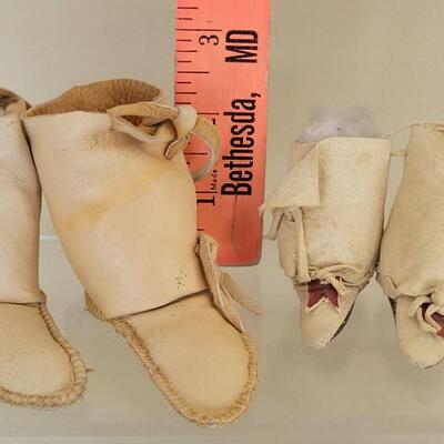 Lot 26: Vintage Very Soft Leather Moccasins Ornaments
