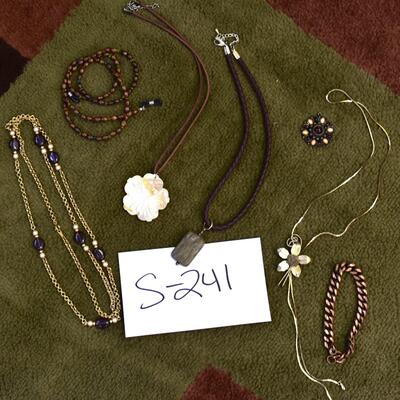Mixed Jewelry Lot