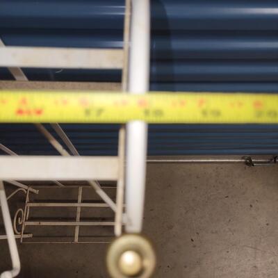 Metal plant shelf rack