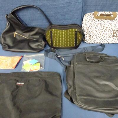 LOT 244. PURSES AND BAGS