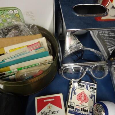 LOT 255.   VARIETY OF ITEMS
