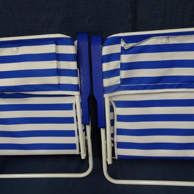 LOT 257. TWO FOLDING CHAIRS AND TOMMY BAHAMA BEACH UMBRELLA