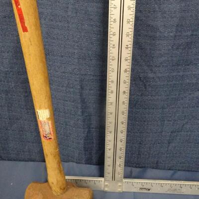 LOT 258. SLEDGE HAMMER AND T SQUARE