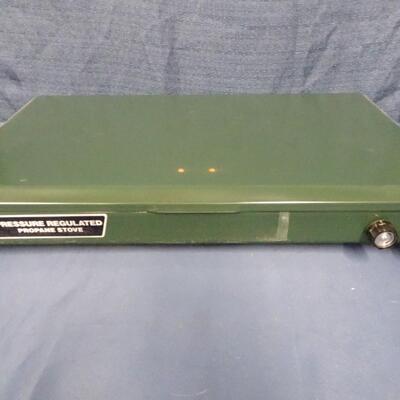 LOT 263. COLEMAN STOVE