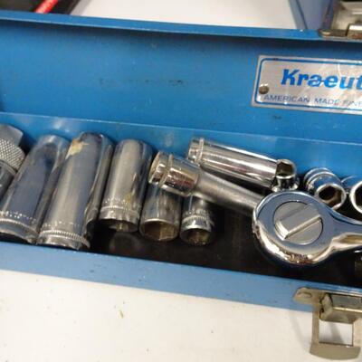 LOT 264. TOOLS