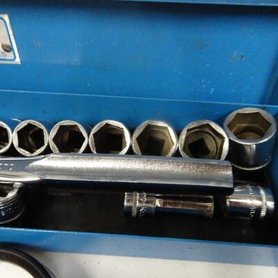 LOT 264. TOOLS