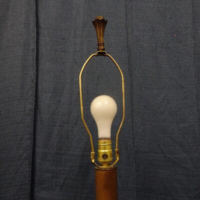 LOT 266. TABLE LAMP