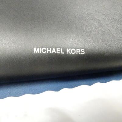 LOT 267. MICHAEL KORS PURSE