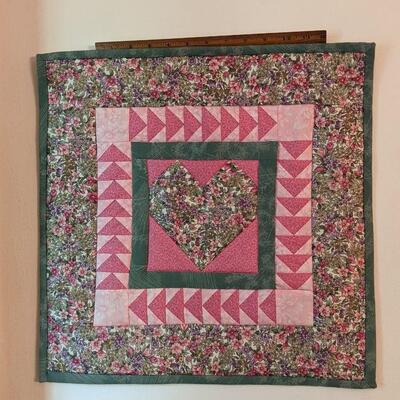 Lovely Wall Quilt, square, heart