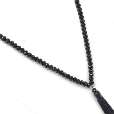 Black Beaded Necklace Iridescent Color