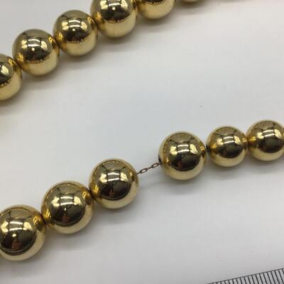 Vintage Gold Tone Beaded Metal Style necklace
