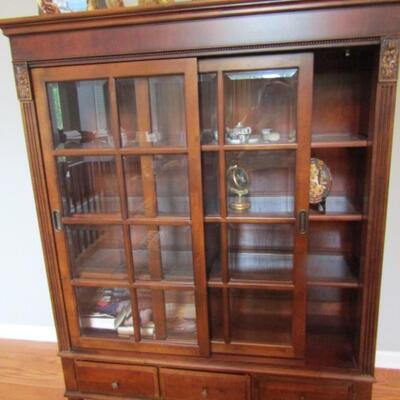 Lighted Wooden Display Cabinet by Ethan Allen (No Contents)