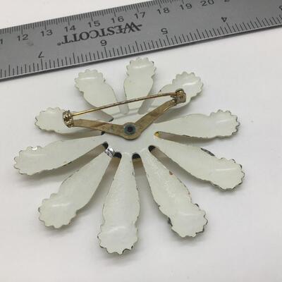 Vintage Brooch