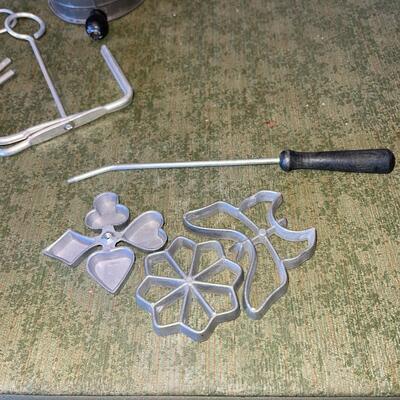 Lot 52 Vintage Kitchen Cookware Large Kettle Aluminum Molds & Utensils