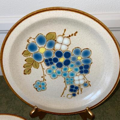 Lot 56 Vintage Crestone Dinnerware by International China Stoneware "Berry Blue" Cups & Plates
