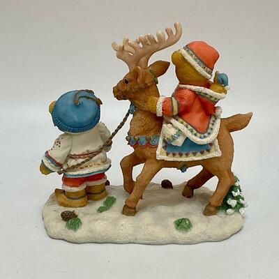Cherished Teddies Enesco Sven & Liv All Paths Lead to Kindness And Friendship 1997 Christmas Figurine