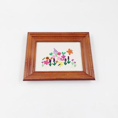 PRETTY EMBROIDERED DECOR