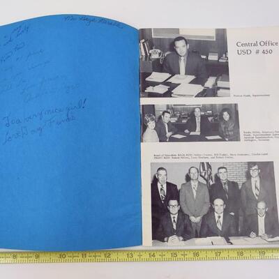 BERRYTON ELEMENTARY SCHOOL YEARBOOKS (1965 AND 1972)