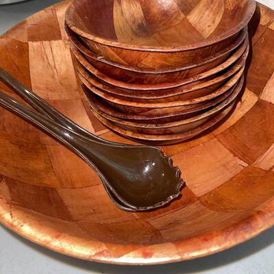 Lot 65 Vintage Plastic Woven Salad Bowls Set Serving & Individual Toss Fork & Spoon