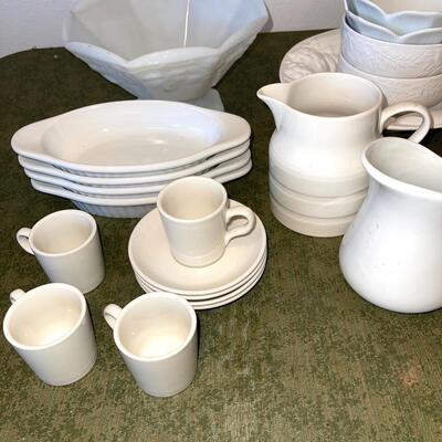 Lot 70 White Kitchen Ware Bowls Mugs Pitcher Compote Au Gratin 21 pcs