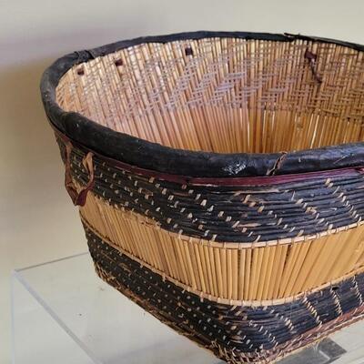 Lot 74: Vintage Native American Basket