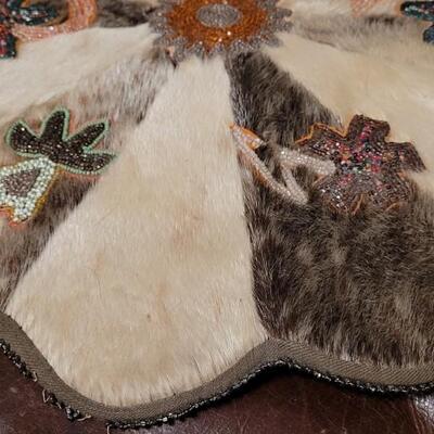 Lot 109: Vintage Alaskan Seal Fur & Handbeaded Native American Small Table Mat