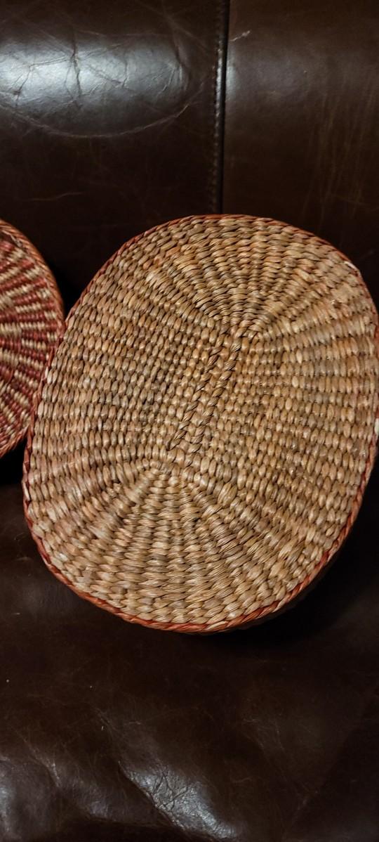 Lot 113 Vintage Native American Woven Basket with Lid